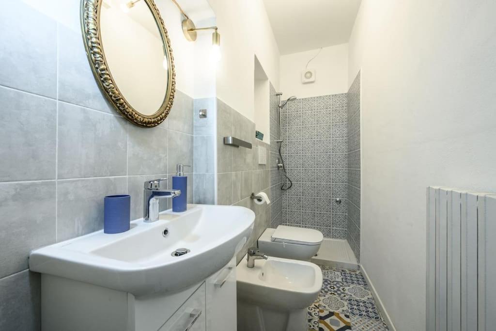 Apartamento Le Finestre Sul Borgo 2 Parma Exterior foto